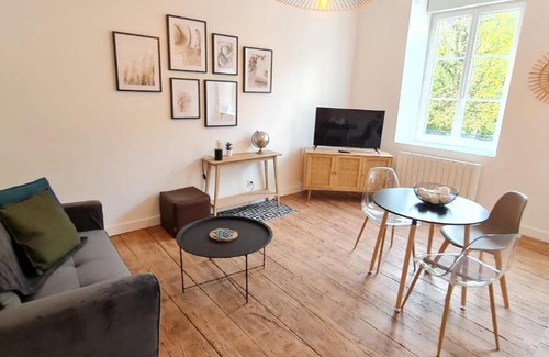 Pontivy Apartment | L'Imperial 4 - T2 - Centre ville - 1er étage