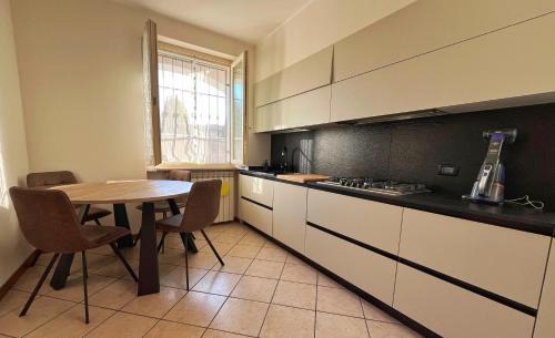 Rovato Apartment | L' Incanto