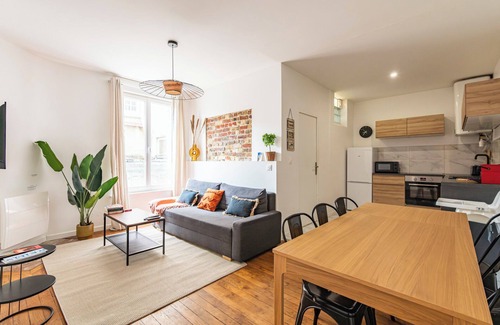 Reims City Centre Apartment | L'industriel - billiards & cinema - hyper center