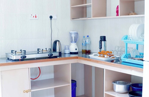 Mwananyamala Bed & Breakfast | L &j modern backpackers BnB