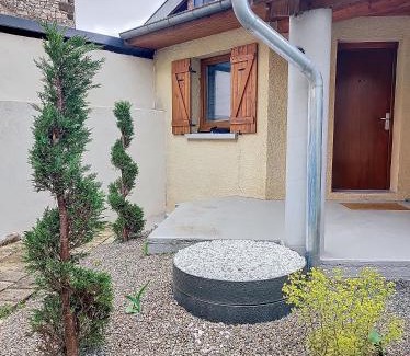 Oyonnax Apartment | L'oasis d'Anatole