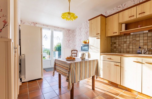 Limerzel House | L'Orchidée - Two Bedroom House, Sleeps 6