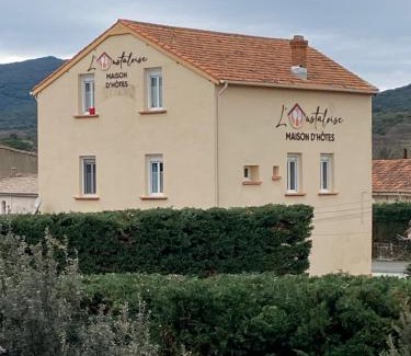 Faugeres Bed & Breakfast | L'Oustaloise