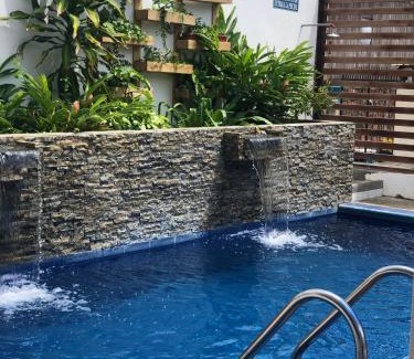 Pedernales Hotel | L'Vanna Hotel