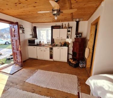 Tasca House | La Andrei