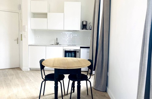 Dinan Apartment | La Belle Consigne - Appart T2 Dinan Center Gare