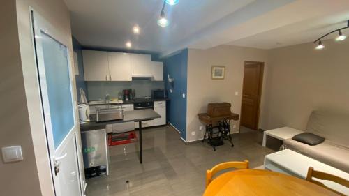 Nancay House | La Belle Etoile