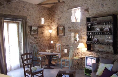 Villefranche-de-Rouergue House | La Belle Poule - SEBRIGHT
