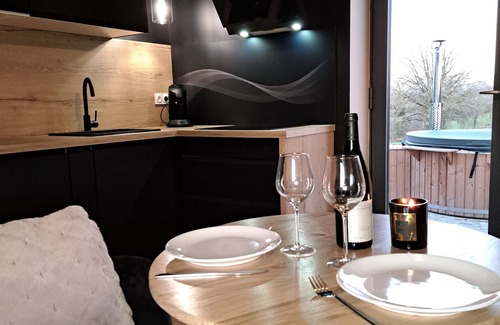Saint-Denis-de-Jouhet House | La Bergerie Cosy - Sauna et Bain Nordique Privatif