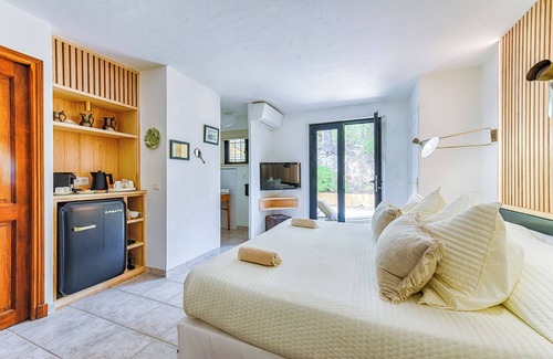 Les Brugassieres House | La Bergerie