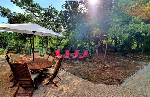 Saint-Paul-en-Foret House | La Bergeronnette