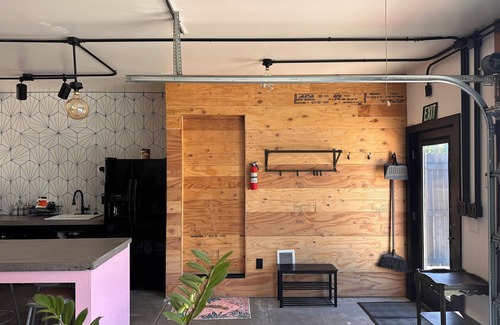 Edgewater Apartment | La Bohème - Charming and stylish studio