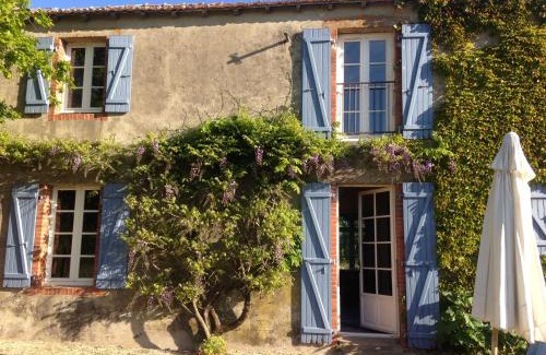 Aizenay House | La Brionniere