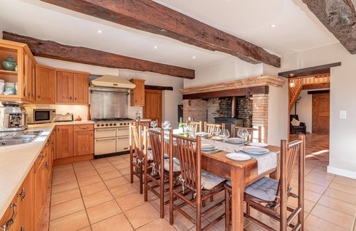 Lisle-sur-Tarn Villa | La Briqueterie - Five Bedroom Villa, Sleeps 10