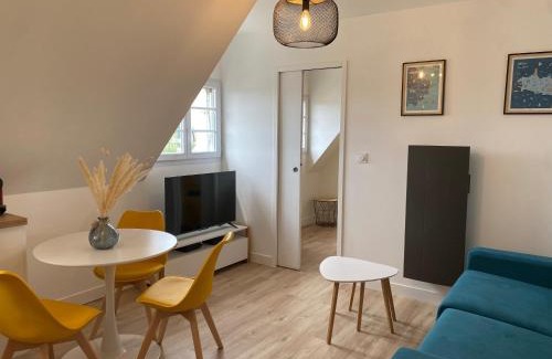 Loctudy Apartment | La Brise Marine, calme, Océan, 350m plage