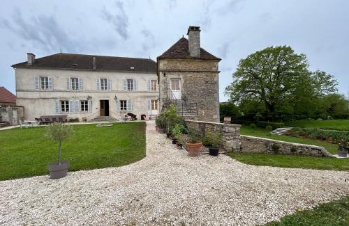 Moutiers-Saint-Jean Bed & Breakfast | La Buffonnerie