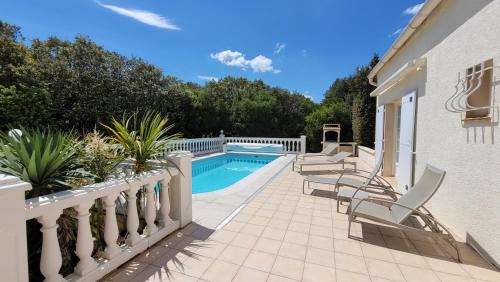Mejannes-le-Clap Villa | La Cèzenole