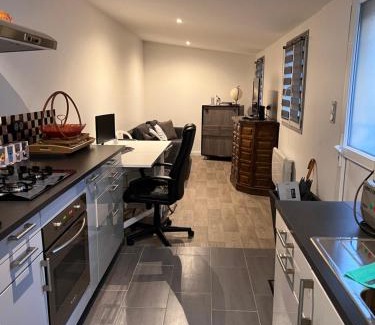 Maisons-Alfort Ski Chalet | La cabane