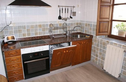 Alfoz de Lloredo Cottage | La Casa de Lola for 8 people