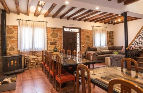 Nava de la Asuncion House | La Casa de los Dos Rubios