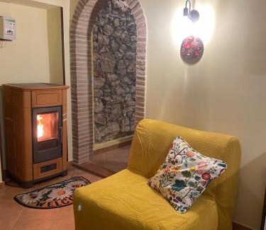 Tolfa Apartment | La Casa Dei Fiori