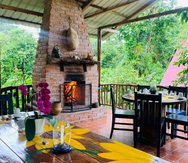 Puyo House | La Casa del Rio B&B