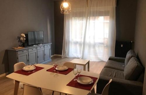 Sant'Eustacchio Apartment | La casa di Anna, appartamento trilocale con balcone e garage