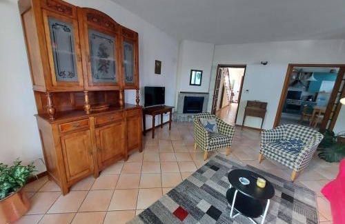 Comabbio House | La Casa di Anna