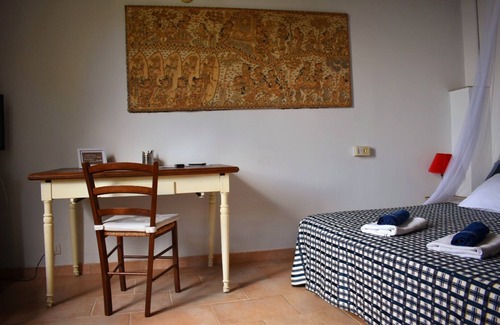 Cesi House | La Casa di Cesi apartment in farmhouse outside the walls of a Medieval Village