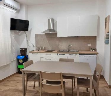 Tre Fontane House | La casa di Enzo 30 mt dal mare