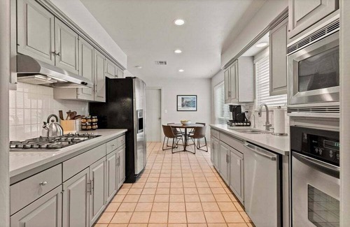 South Tulsa House | La Casa @ La Fortune/St. Francis