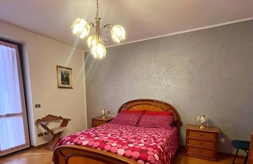 Berzo Demo Apartment | La Casa Panoramica