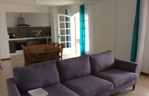 Petite-ÃŽle House | La case vétyver with heated swimming pool