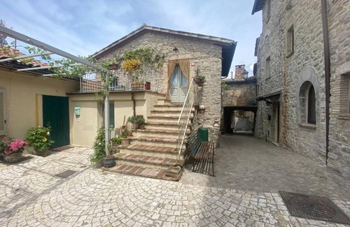 Collelungo House | La casina del vicolo