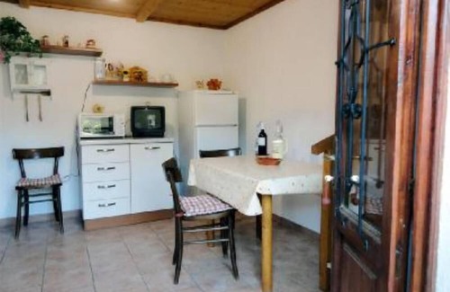 Cavriglia House | "La Casina delle Fate" a pretty little house in Tuscany