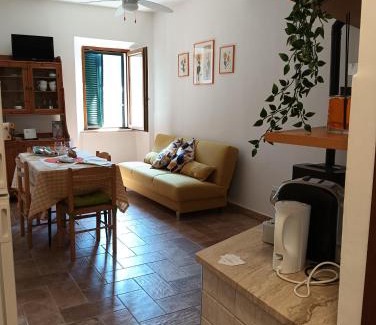 Caprarola House | La casina