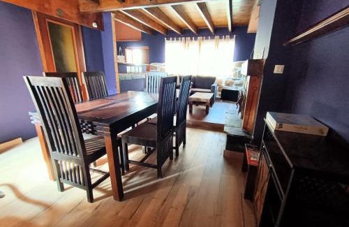 Santa Maria de la Alameda Ski Chalet | La Casita Violeta