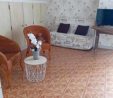 Huismes Bed & Breakfast | La chambre aux papillons