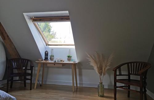 Mayet Bed & Breakfast | La chambre des vergers de St Nicolas