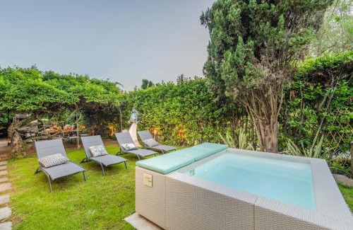 Lucca Villa | La Chiesetta a charming Church converted into Farmhouse with Pool