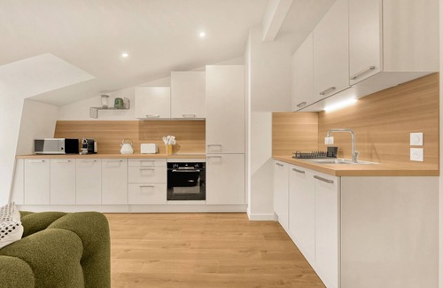 Saint-Georges Apartment | La Cité des Postiers - Joli duplex climatisé