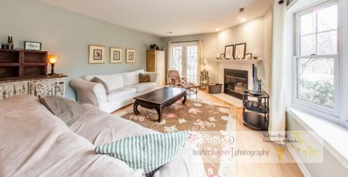 Harbert House | La Colita