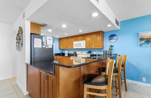 Belleair Beach Condo | La Concha 1 | Beachfront Vacation Rental with Pool