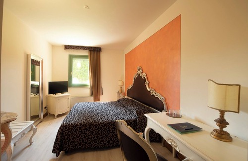 Moscazzano Hotel | La Corte San Lorenzo