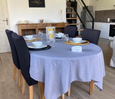 Sainte-Gemme House | « La Crécerelle » spacieux gîte contemporain entre Tarn et Aveyron