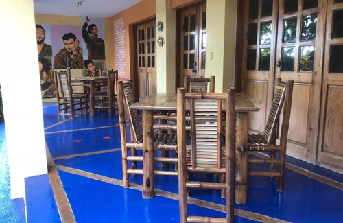 Guayacanes Hotel | La Cueva del Che
