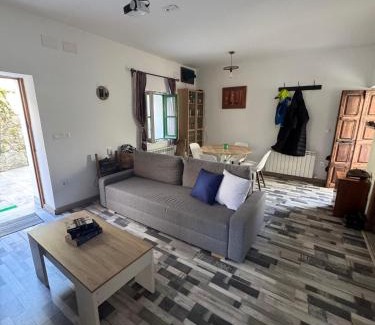 Piedralaves Apartment | La Dama del Agua