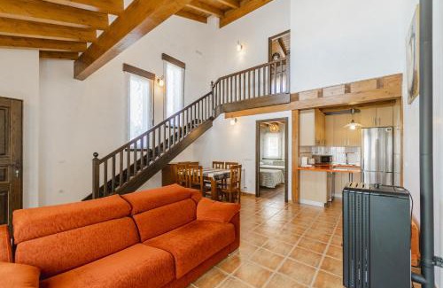 Espeja de San Marcelino House | La Dehesa de Santa Ursula 1