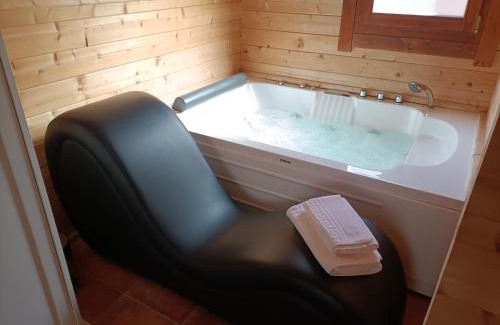 Cobisa House | La Dehesilla de Toledo Escapada Romántica Jacuzzi Sillón Tántrico