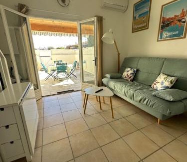 Les Ayguades Apartment | La Discrète toute équipée avec piscine